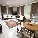 Vilă Havuz: Organic Oasis With Pool And Sea Views