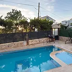 Havuz: Organic Oasis With Pool And Sea Views *
